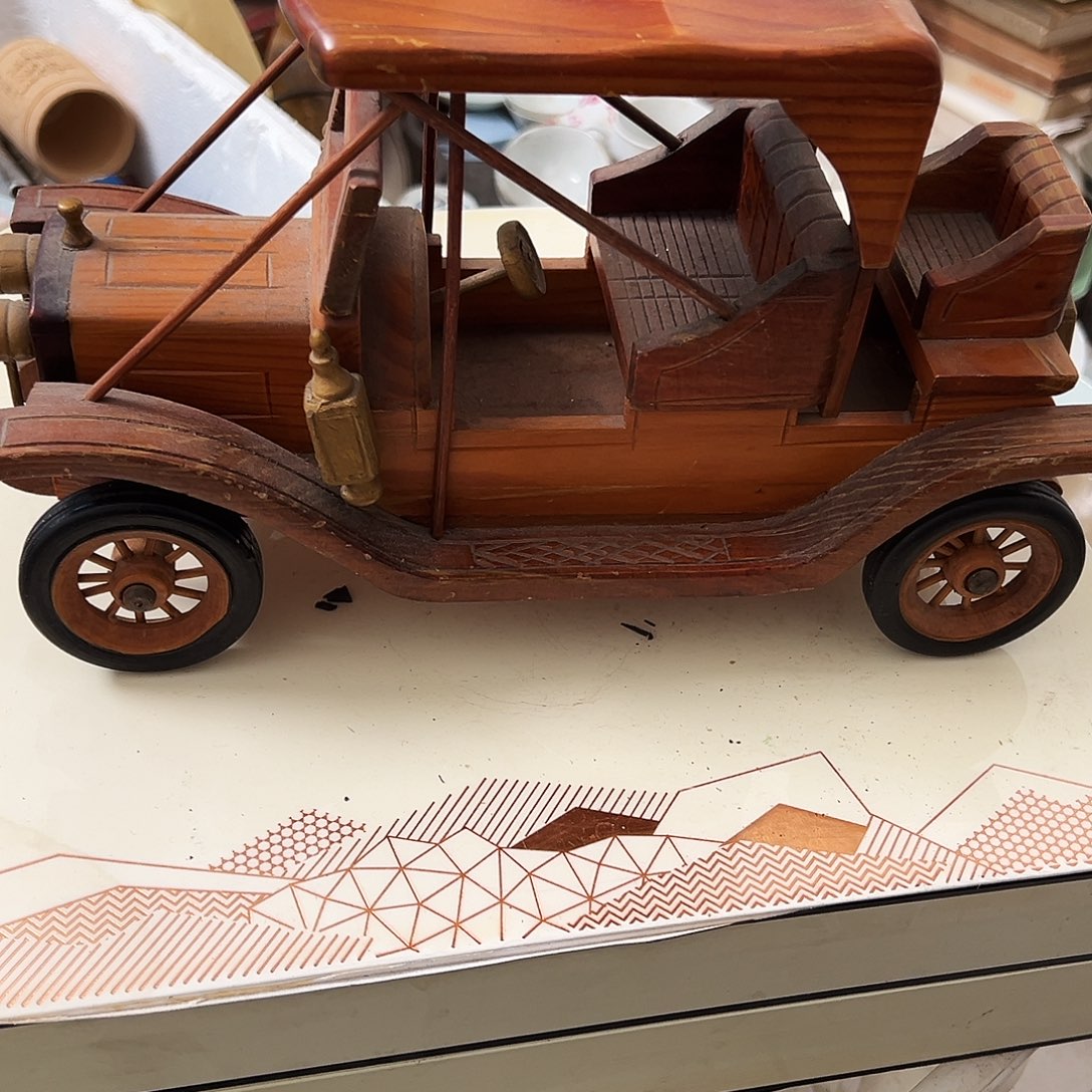 六***哥非洲紫檀（红花梨）