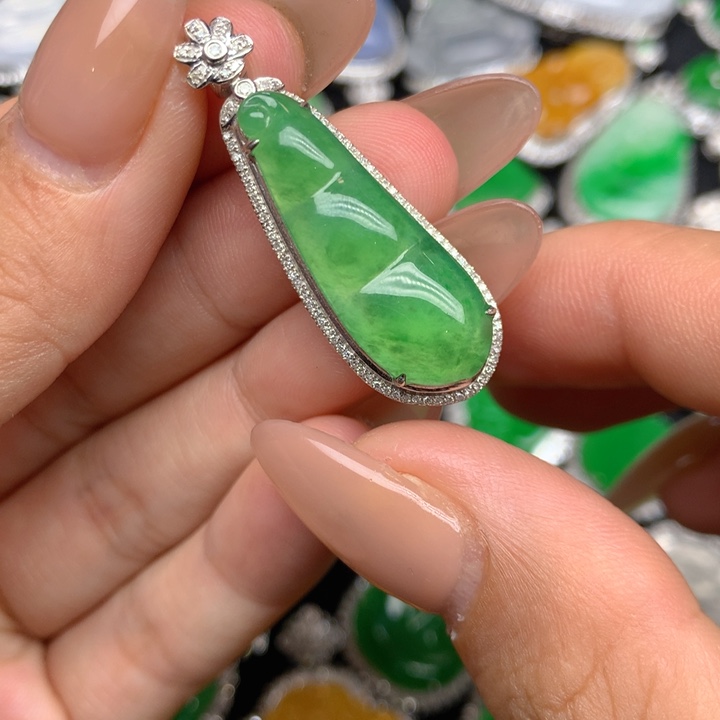 翡翠18K金镶嵌吊坠(不含链)