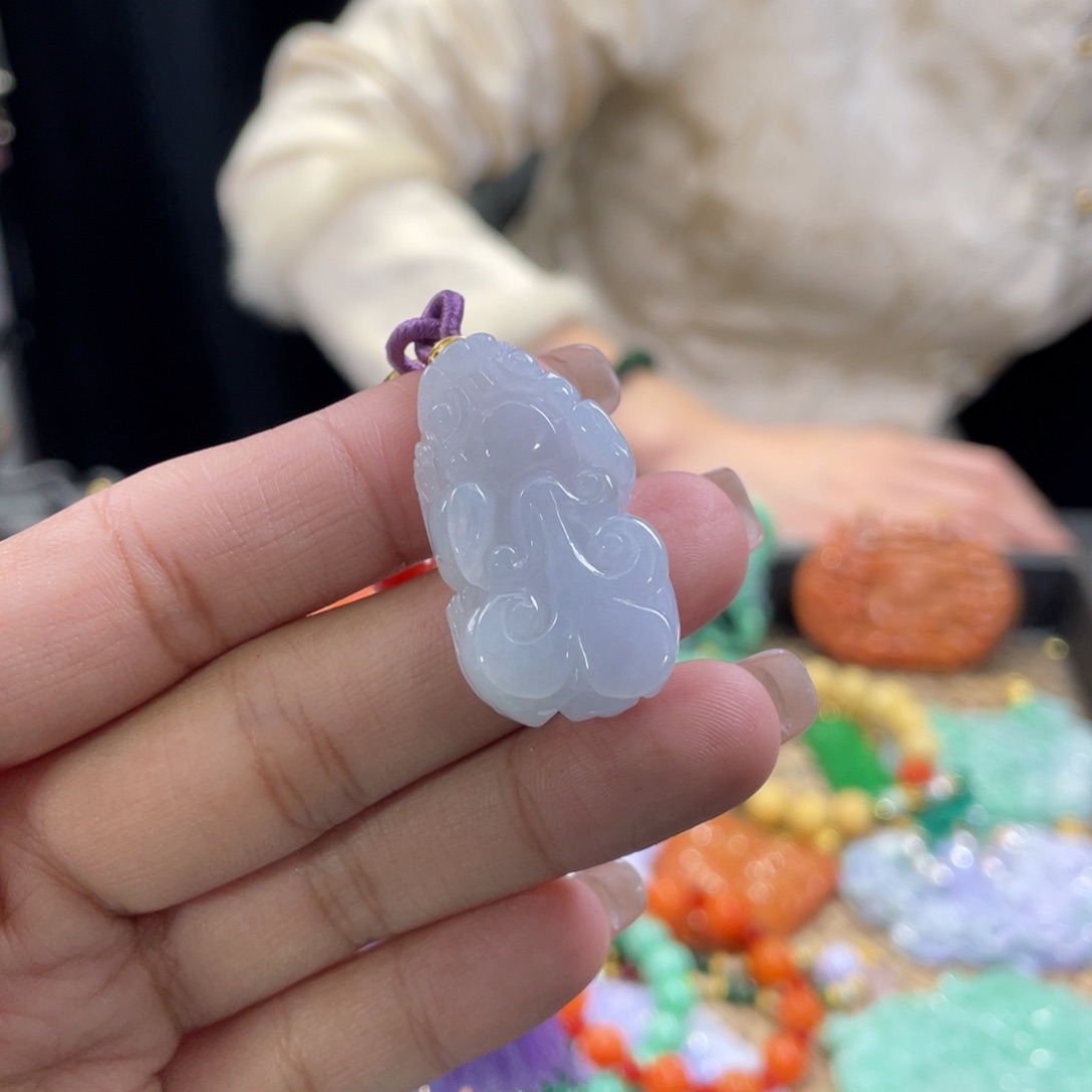 翡翠颈饰未镶嵌代编织