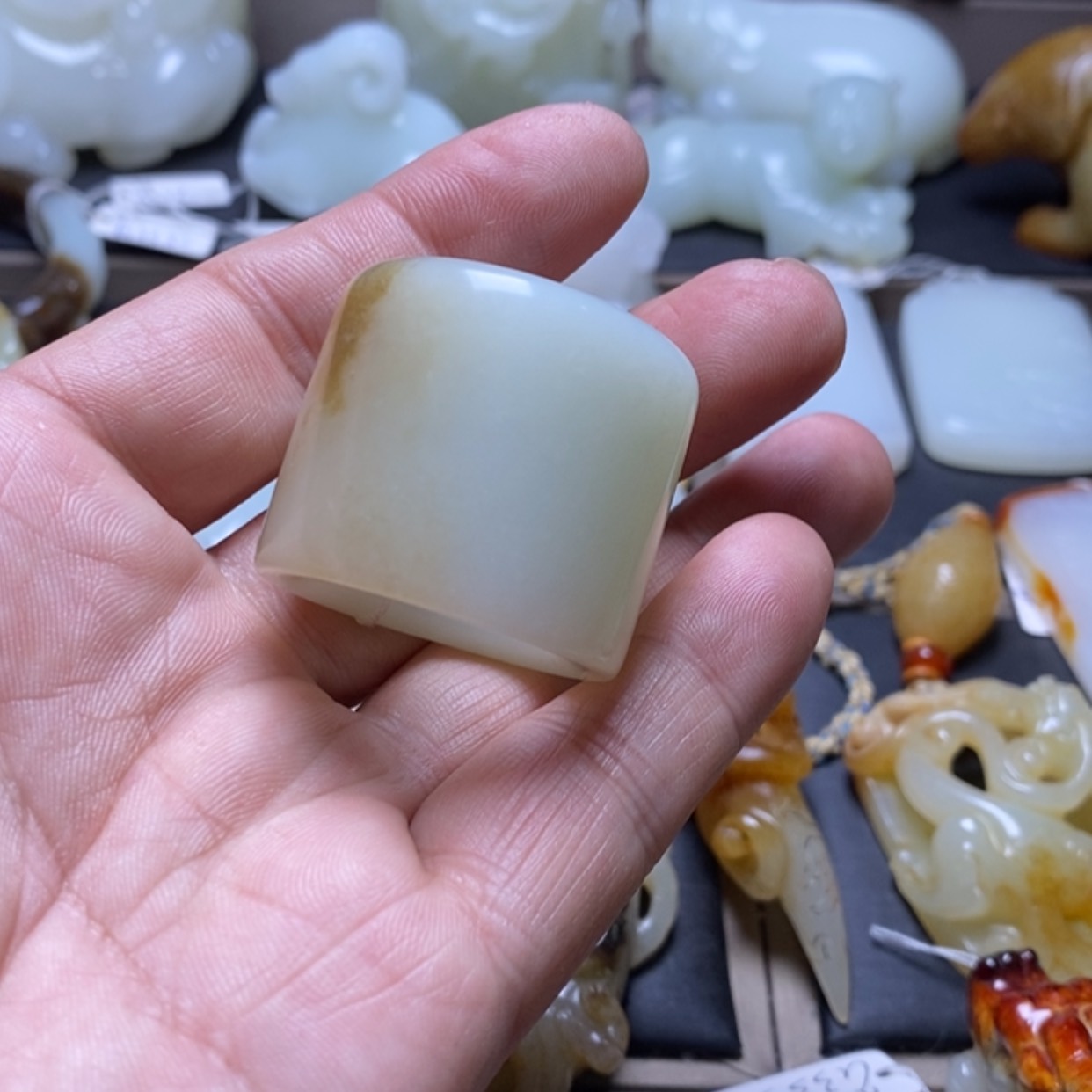 【闪购商品】和田玉（糖玉）颈饰未镶嵌