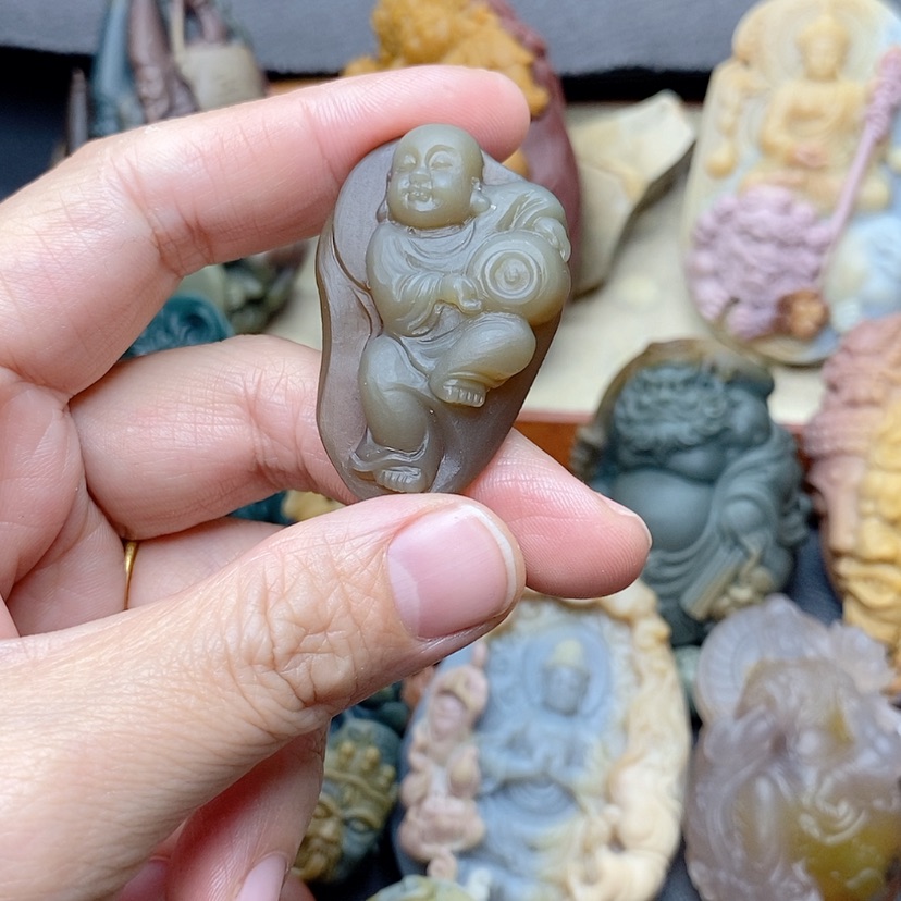 【闪购商品】定制石英质玉吊坠未镶嵌