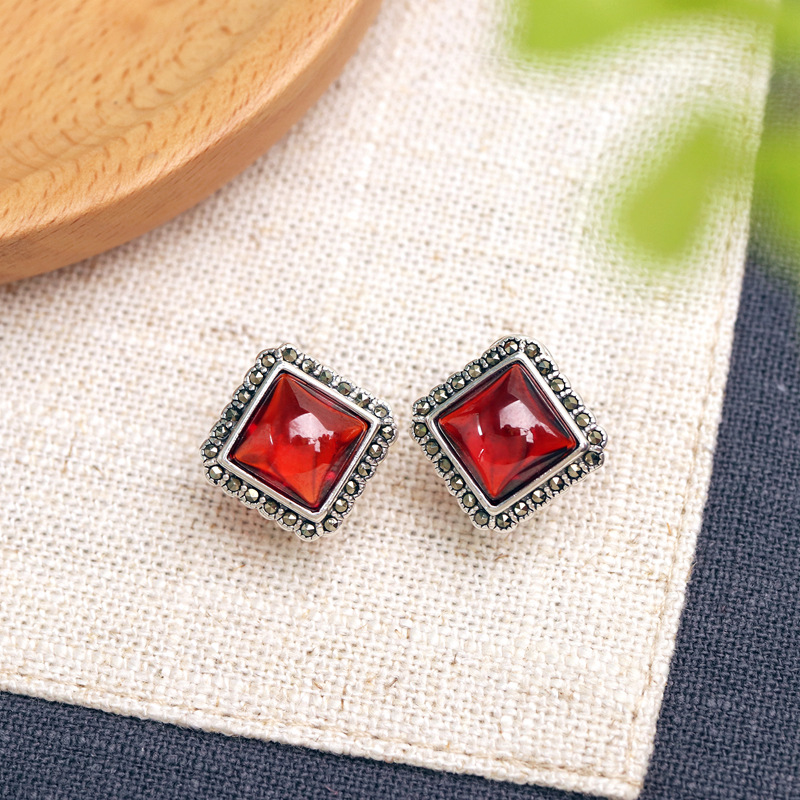 925银耳饰 s925银耳扣女士批发复古民族风气质菱形石榴红耳饰