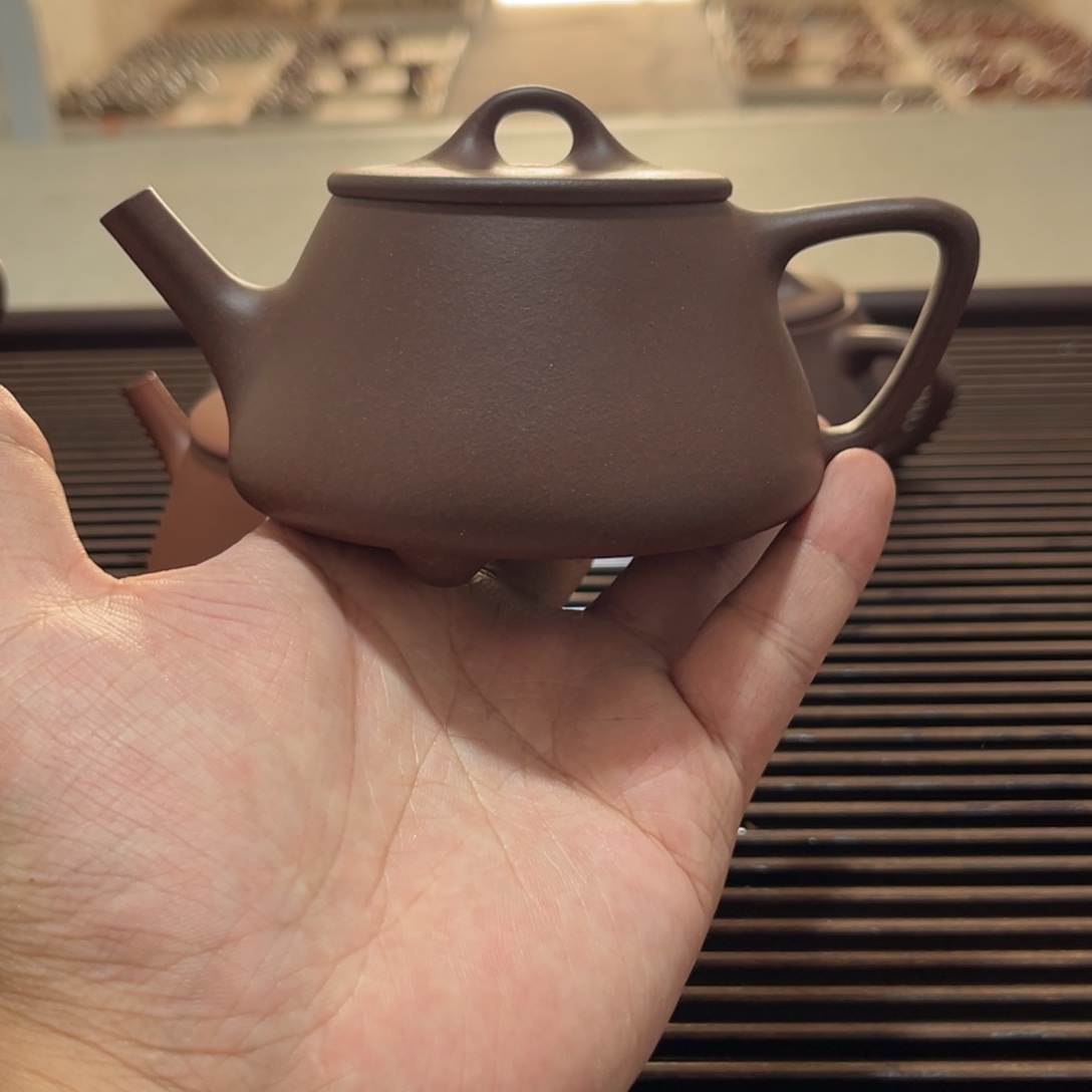 紫砂茶壶紫砂………………………………………………