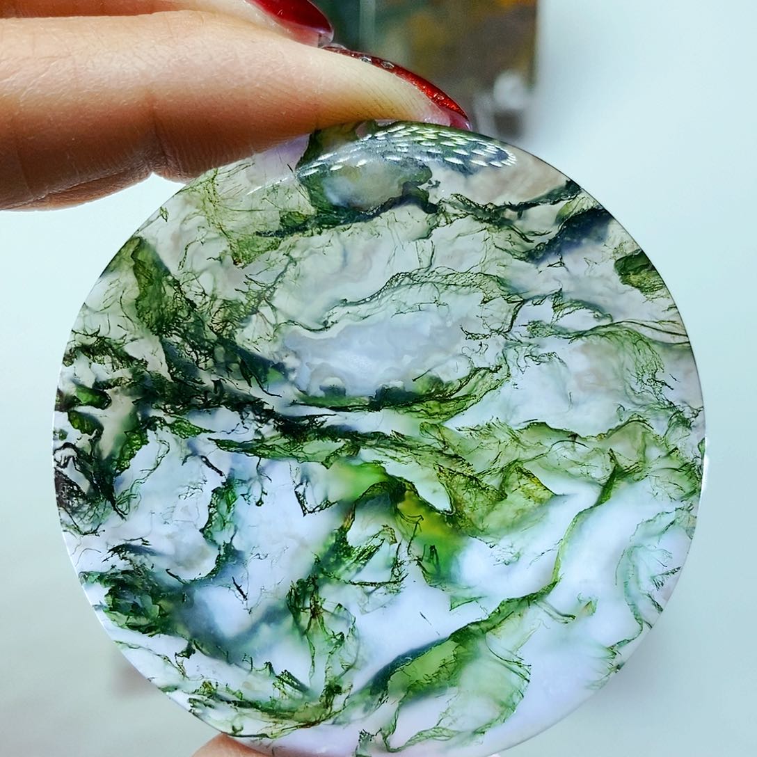 玛瑙/玉髓颈饰未镶嵌半*人