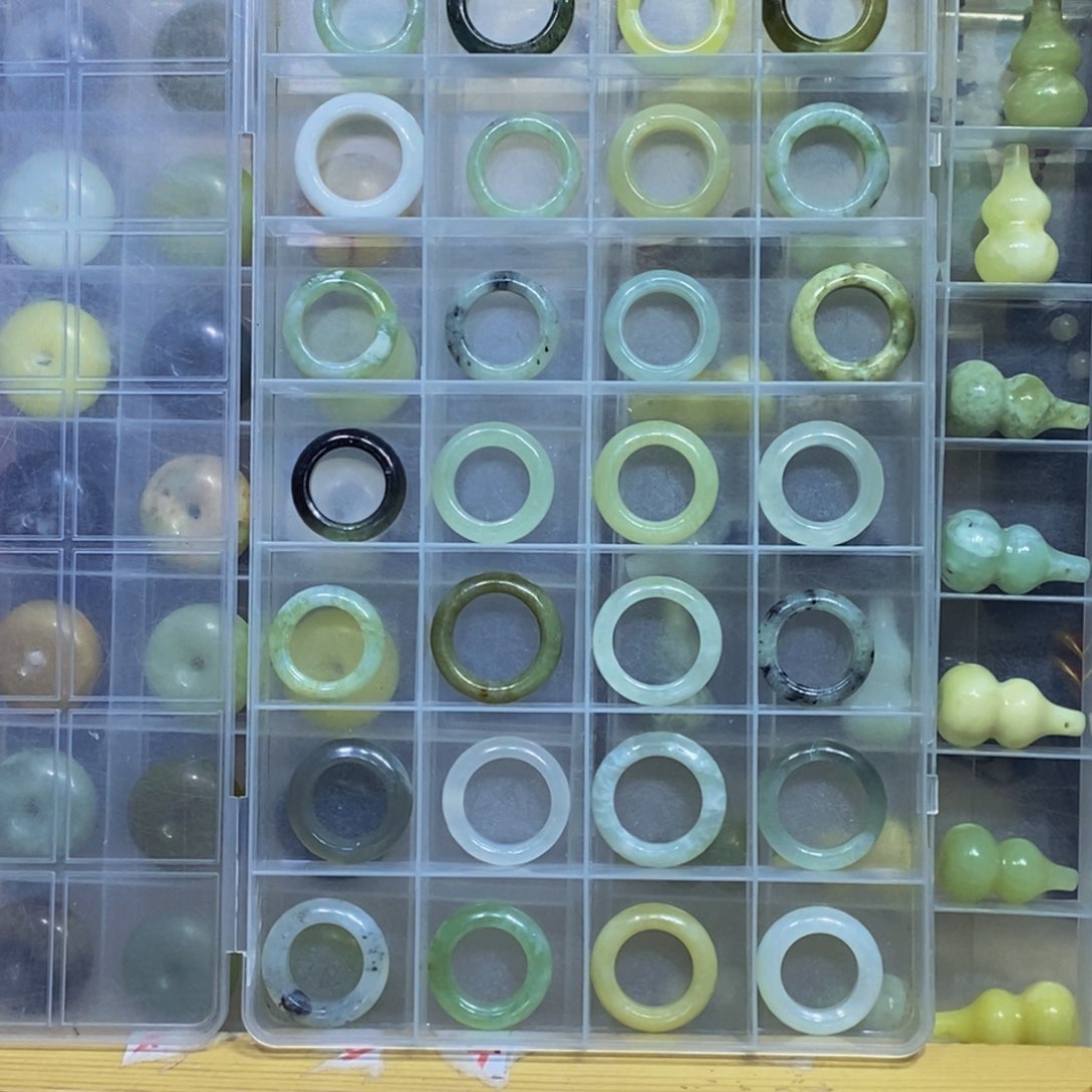 蛇纹石玉未镶嵌颈饰278