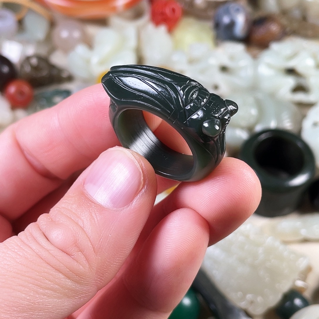 和田玉（糖玉）颈饰未镶嵌