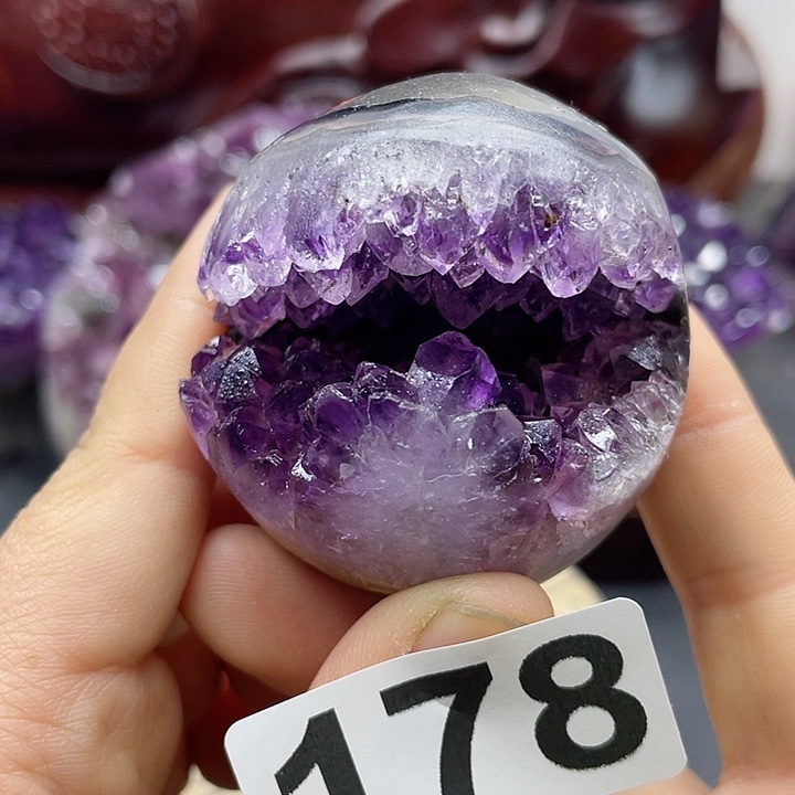 水晶大型摆件（非配饰）未镶嵌