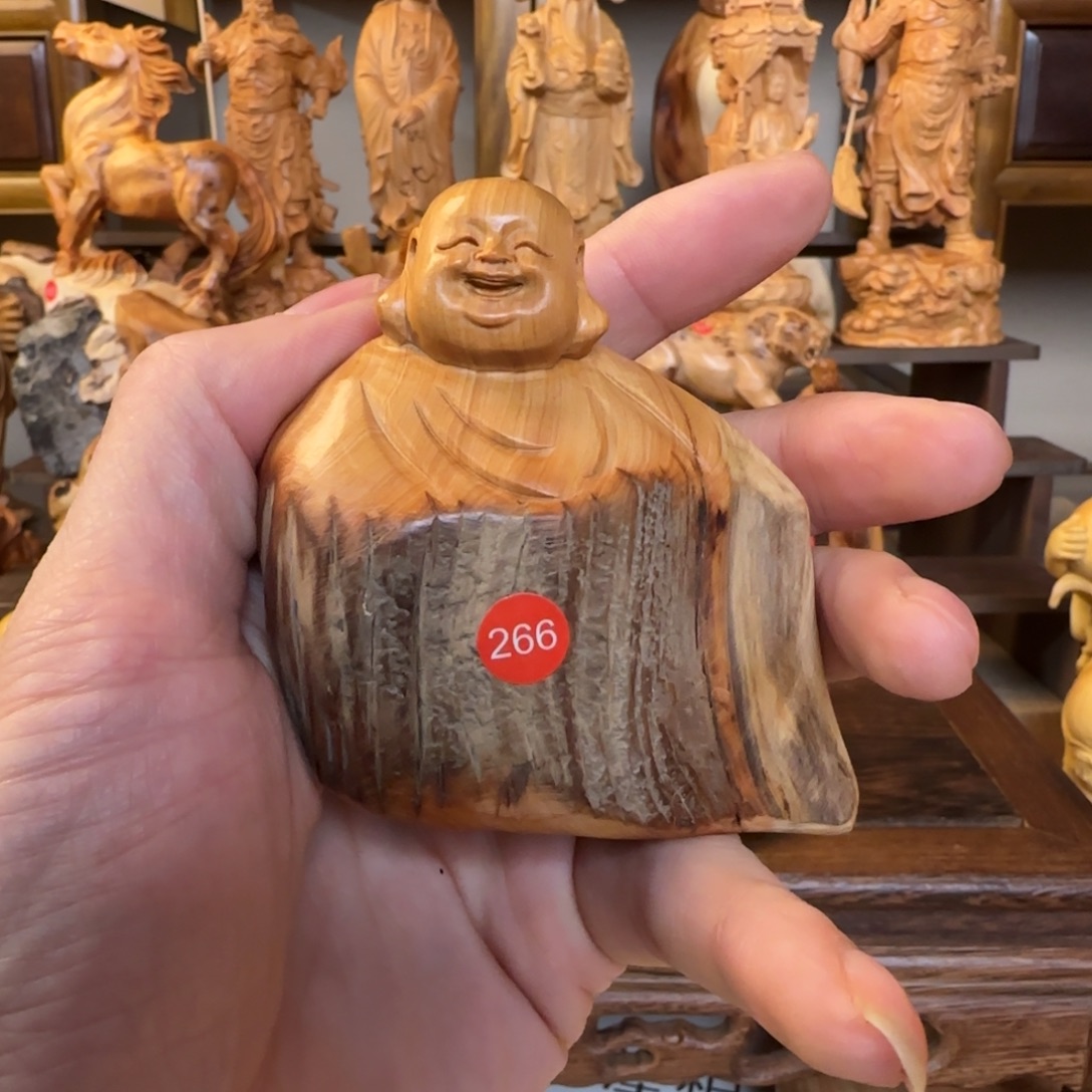 崖柏小木匠艺雕一物一拍