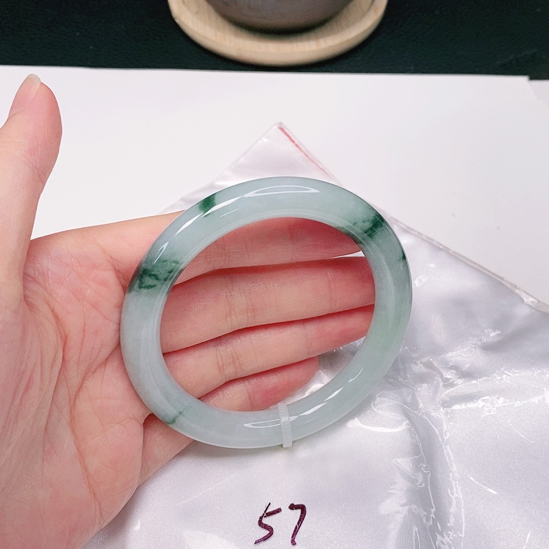 【闪购商品】翡翠手镯未镶嵌圆条