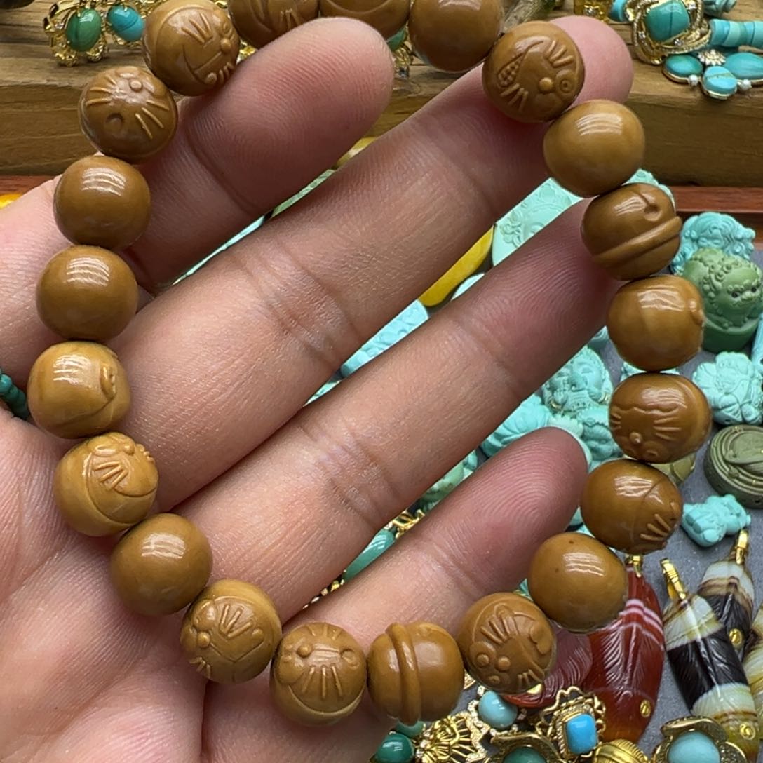 猴头核桃吊坠叮当猫