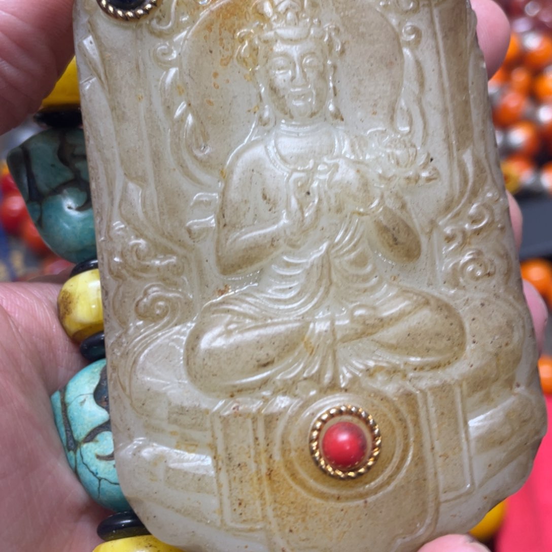 和田玉1未镶嵌好物推荐如图所示