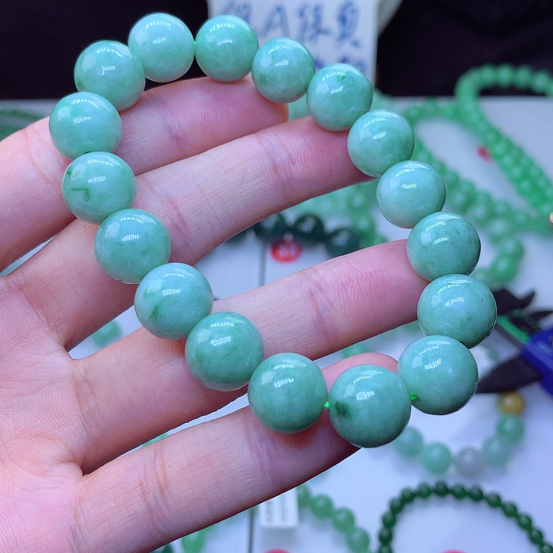 翡翠毛衣链未镶嵌