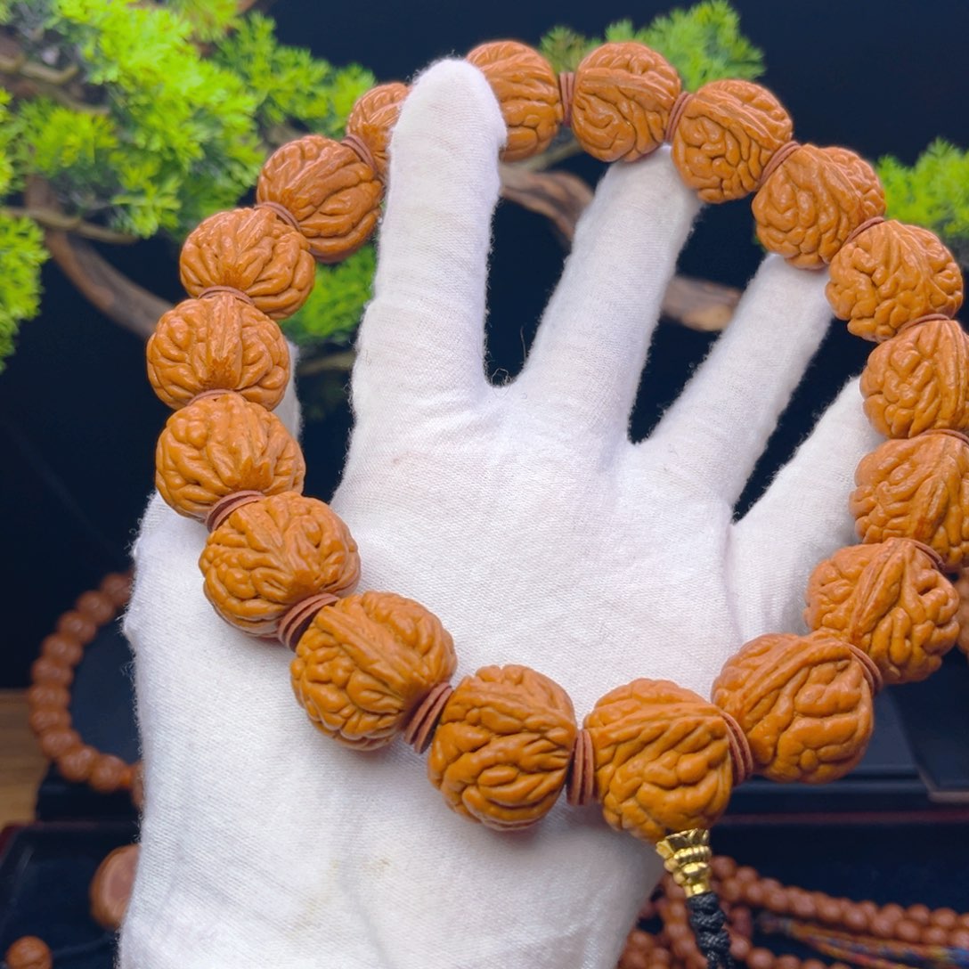 大***金桃核吊坠野生桃核