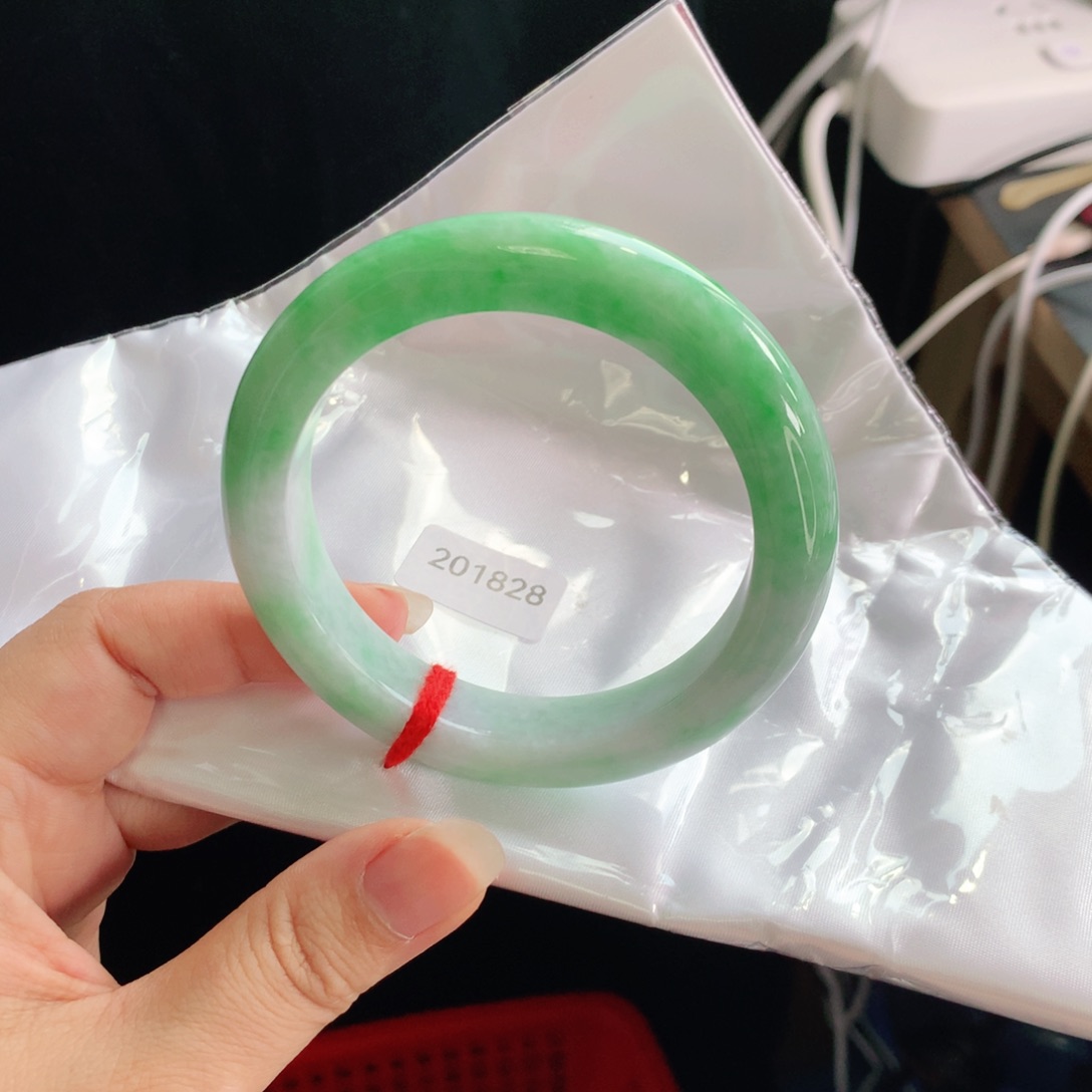 未镶嵌手镯翡翠03