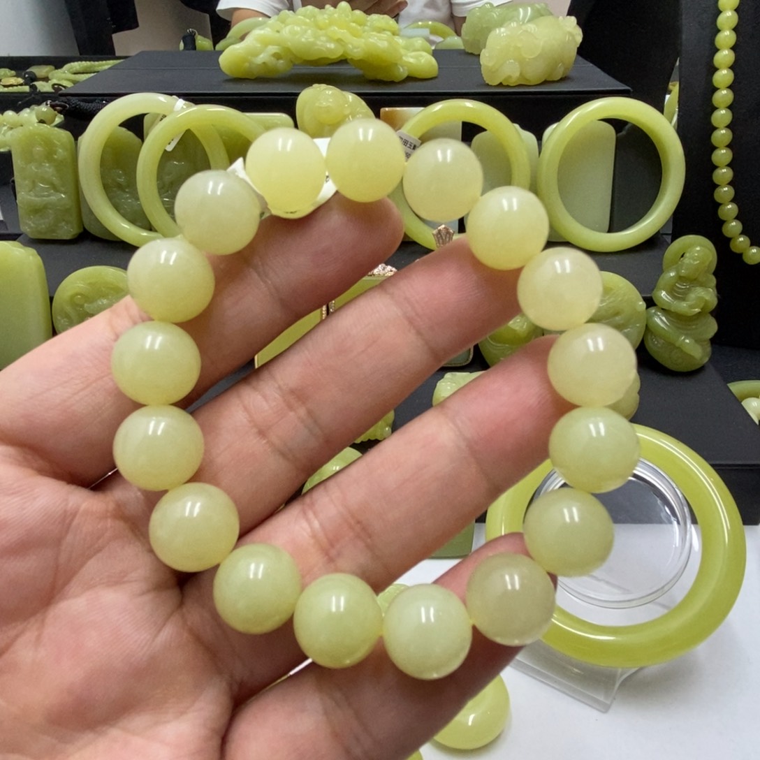 未镶嵌手链和田玉（黄玉）