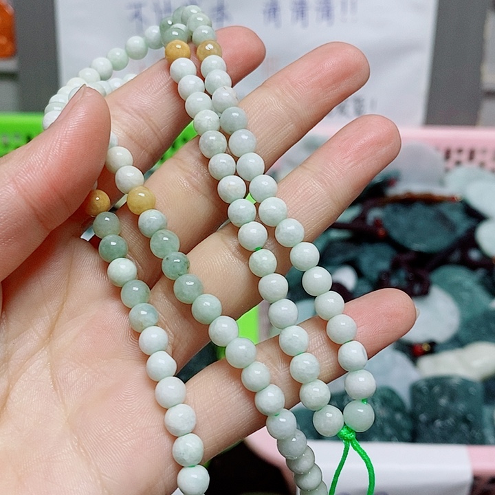 翡翠颈饰未镶嵌纯天然