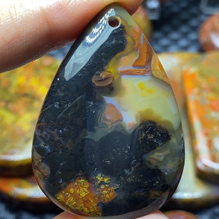 玛瑙/玉髓颈饰未镶嵌