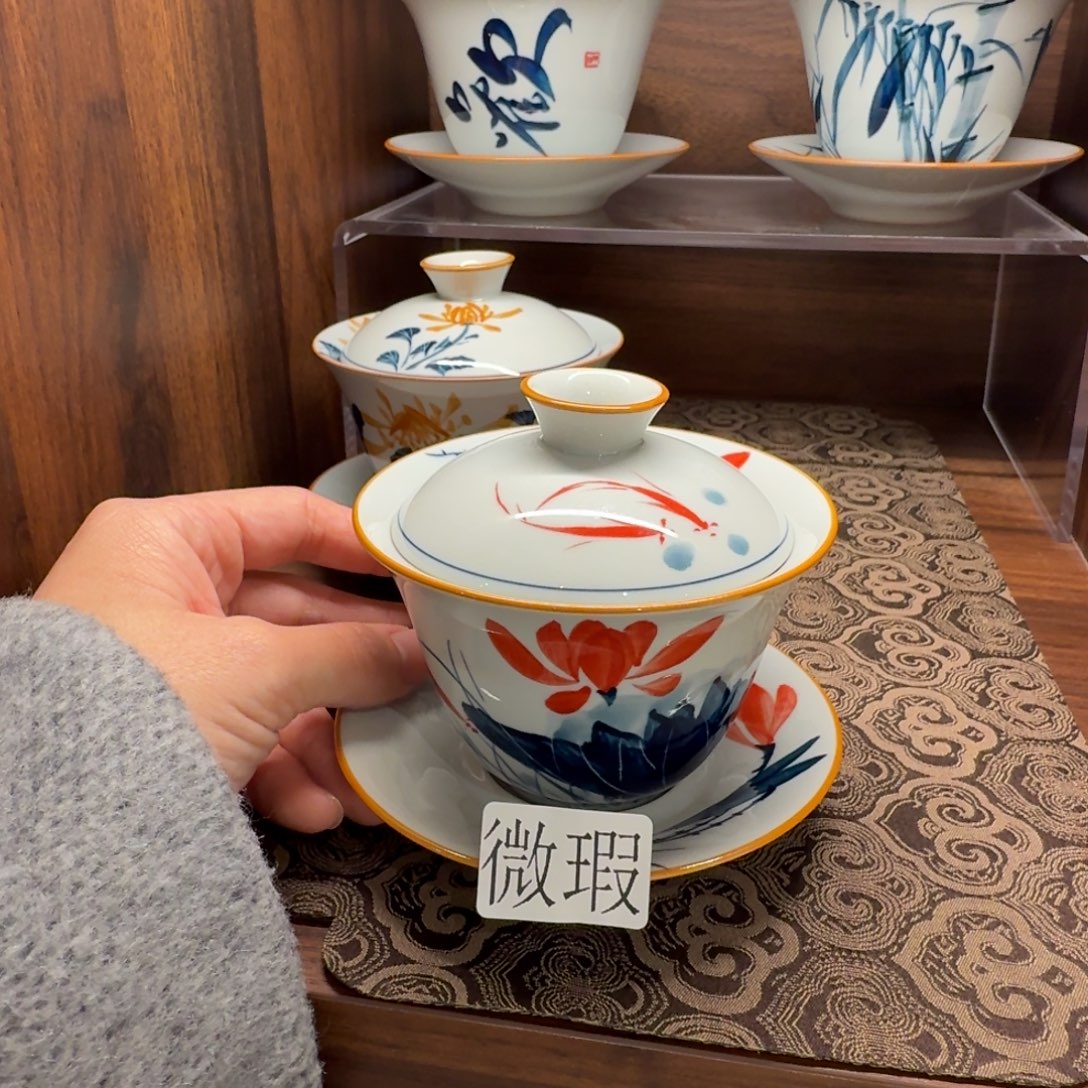 釉下手绘茶具微瑕