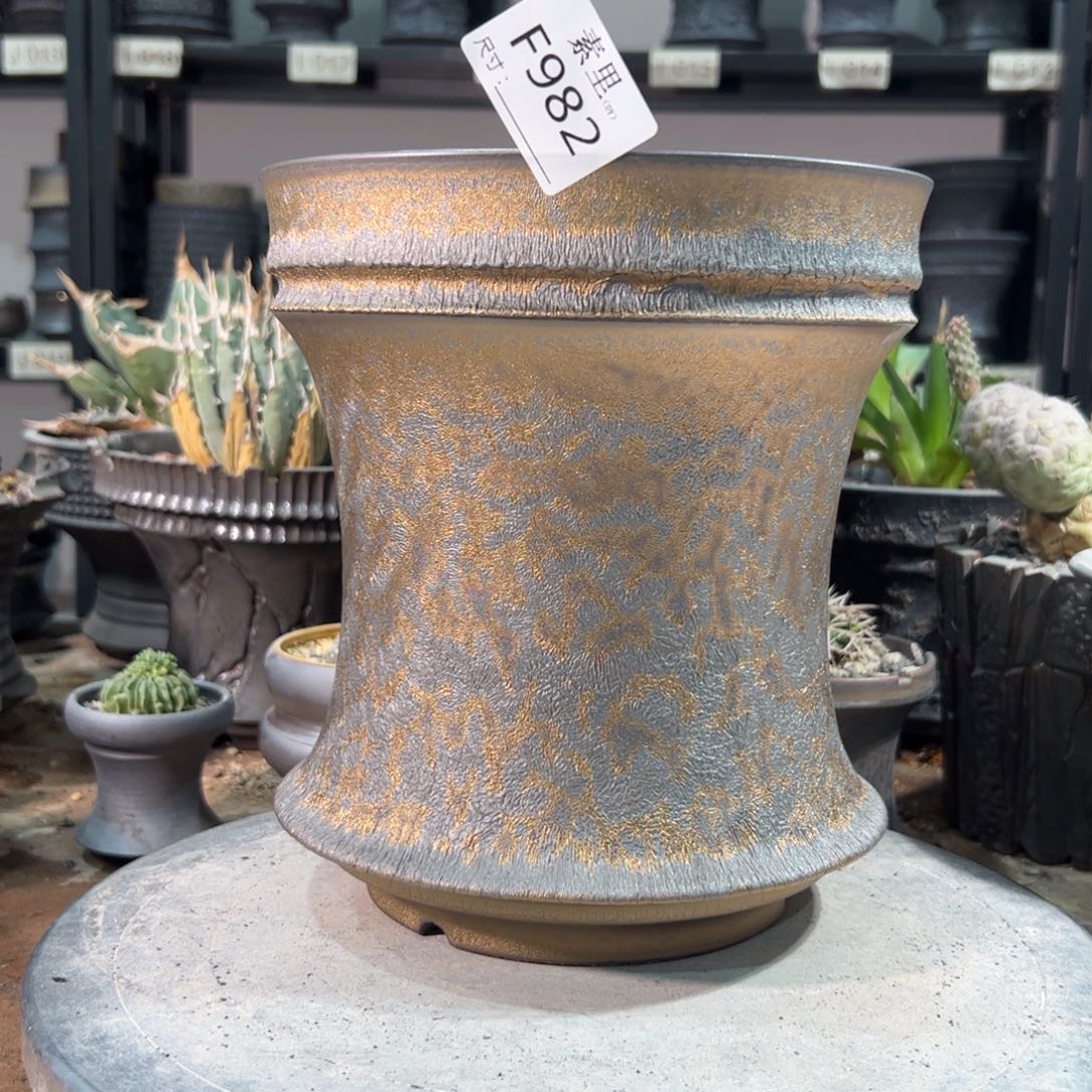 景德镇手工素里内口17.5高21瑕疵