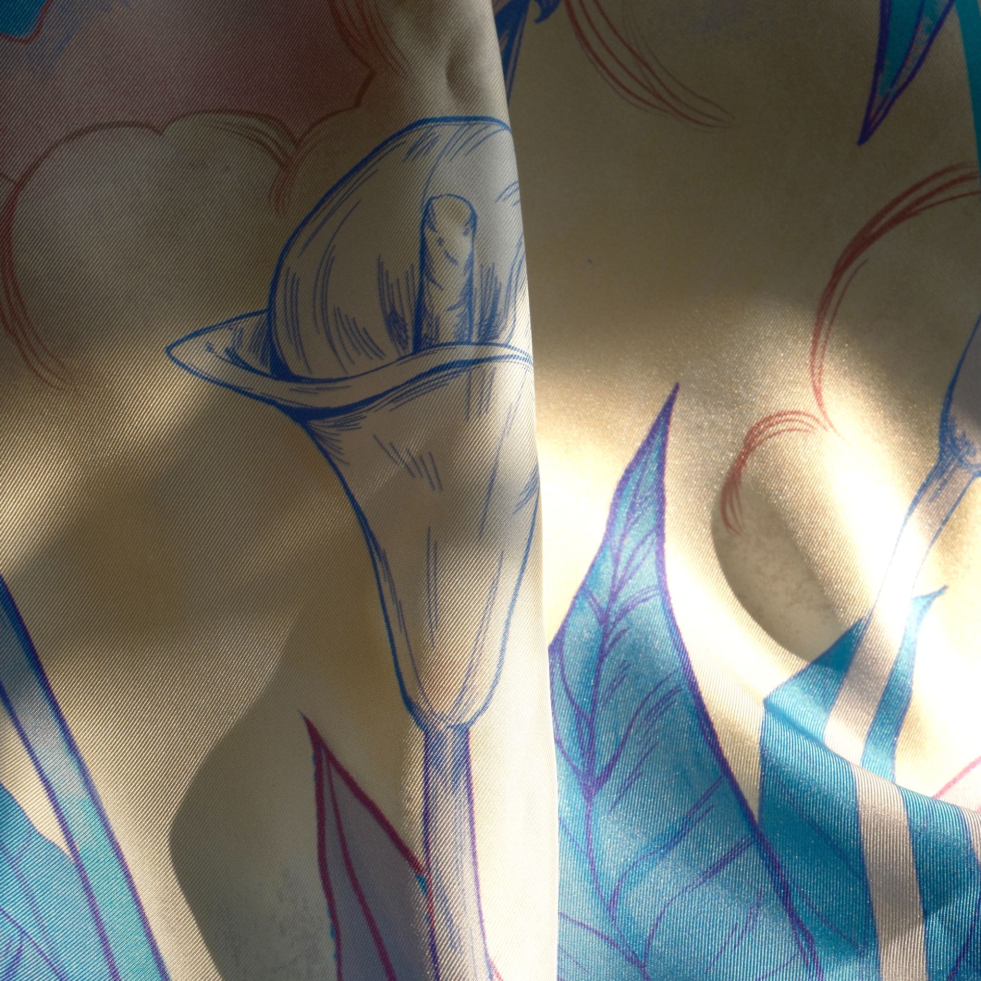 原创《月光下的马蹄莲》100%桑蚕丝丝巾围巾披肩配饰85*85