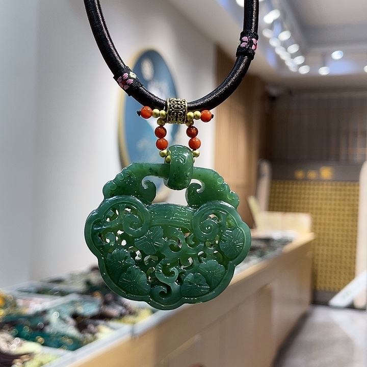 【闪购商品】和田玉（糖玉）颈饰未镶嵌