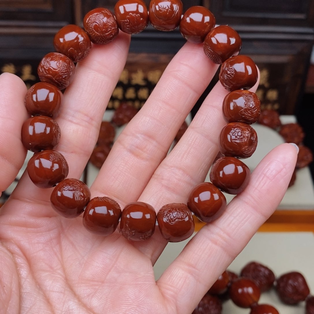 橄榄核手串好*人莲花鱼 