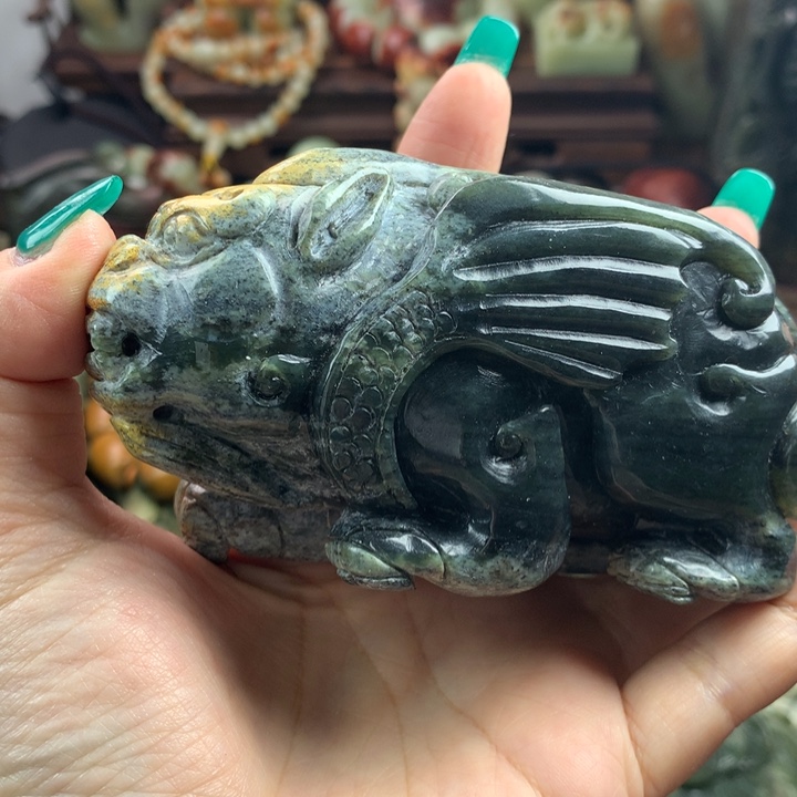 岫岩河磨玉（透闪石质玉）把件未镶嵌