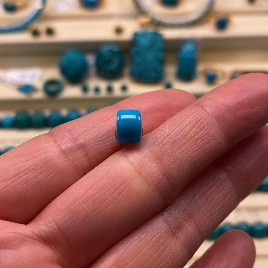 绿松石未镶嵌珠宝奇石直径7.7×5.6直切