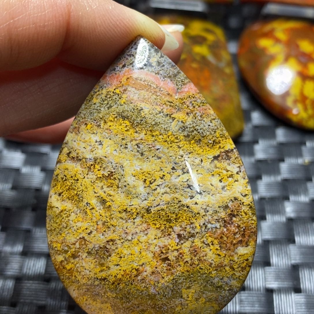 玛瑙/玉髓挂坠未镶嵌