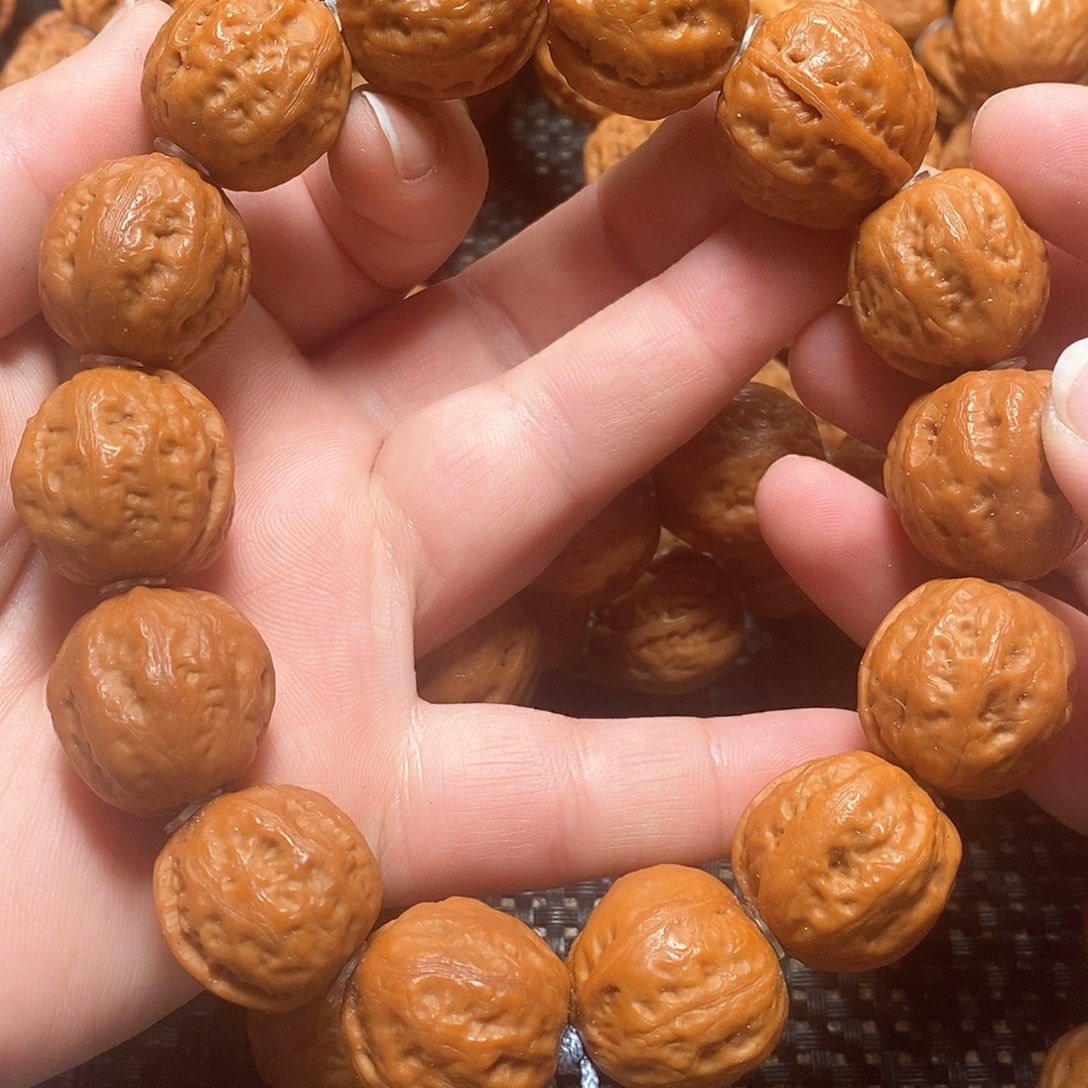 文玩核桃手串龙脊