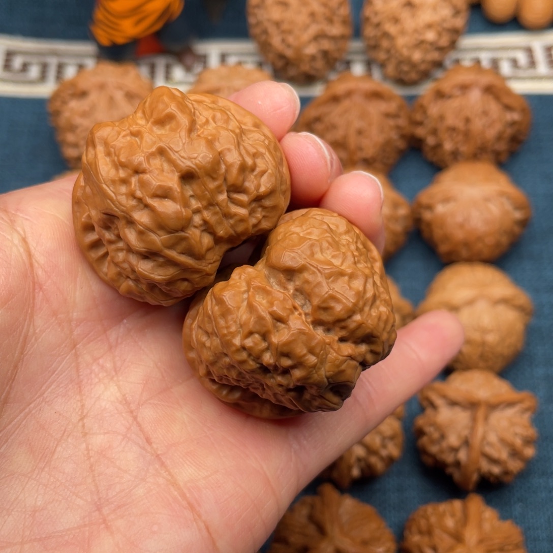 V***.文玩核桃把件40肌肉蛙