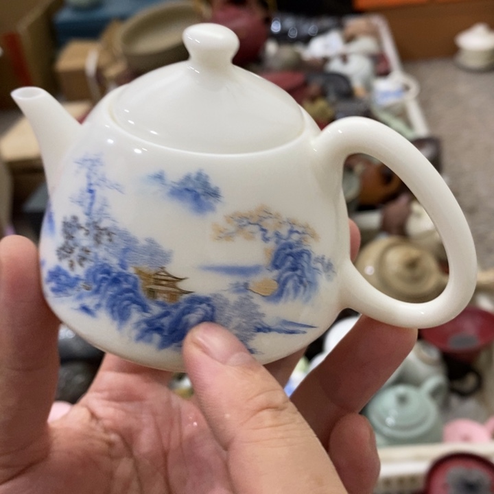 陶瓷艺术品及陶瓷壶壶