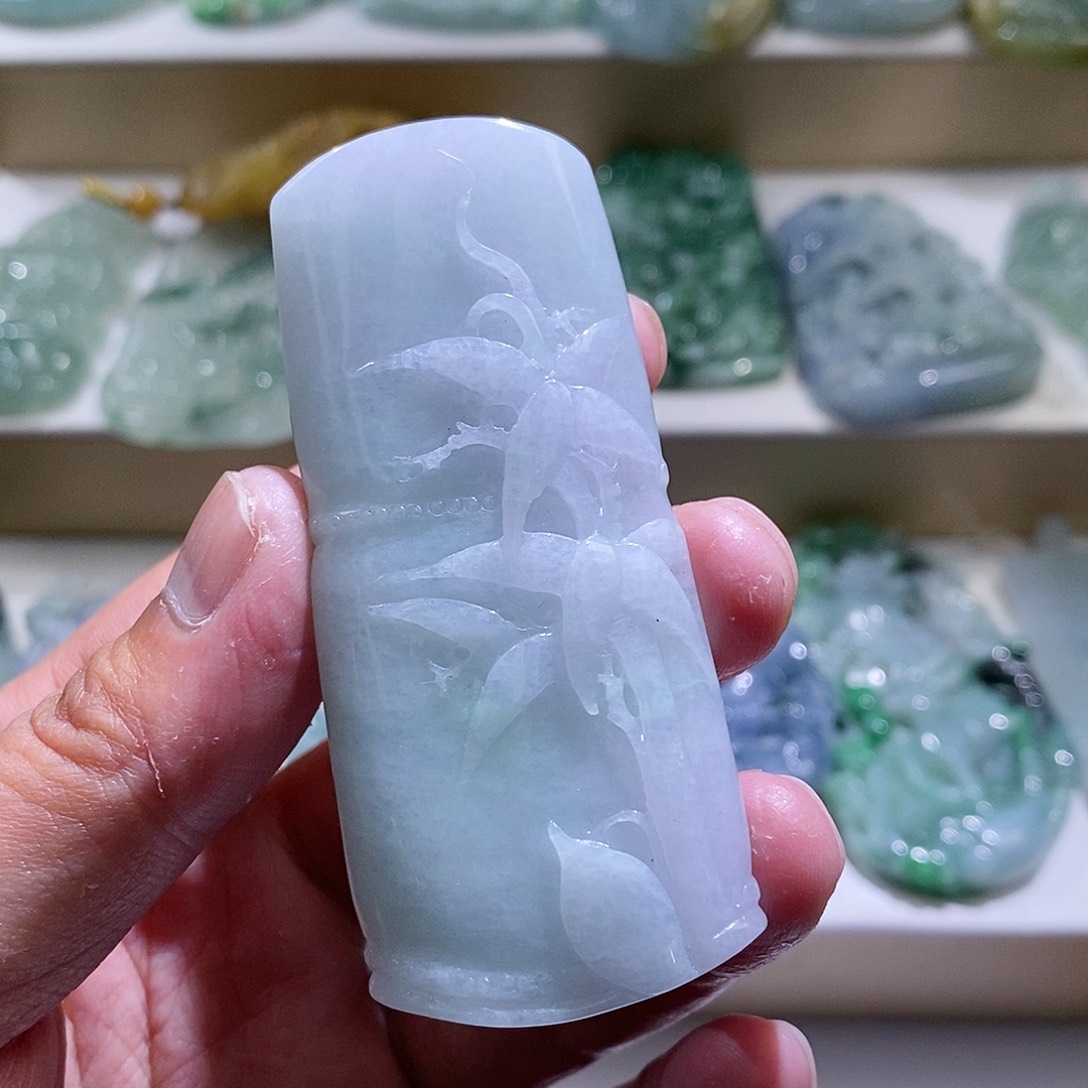 【闪购商品】翡翠颈饰未镶嵌竹节