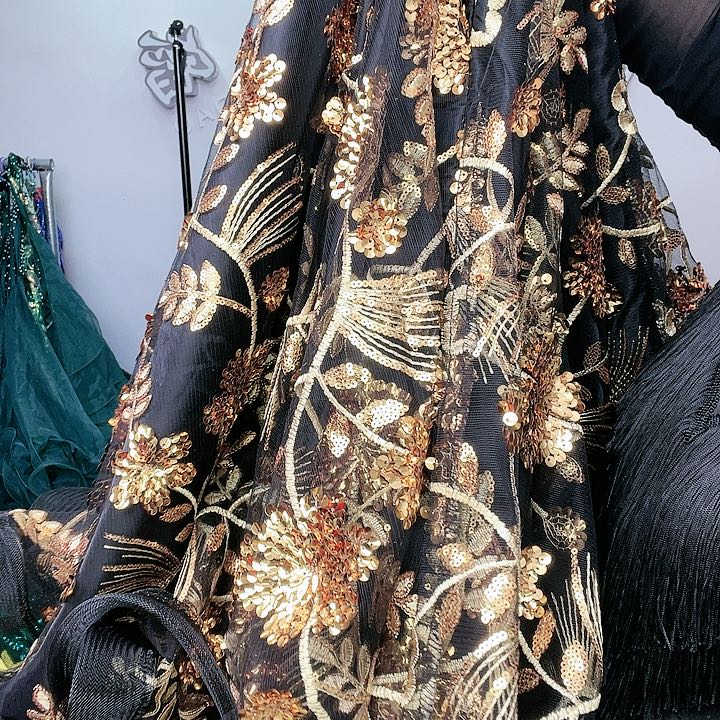 交谊舞厅和大礼堂三