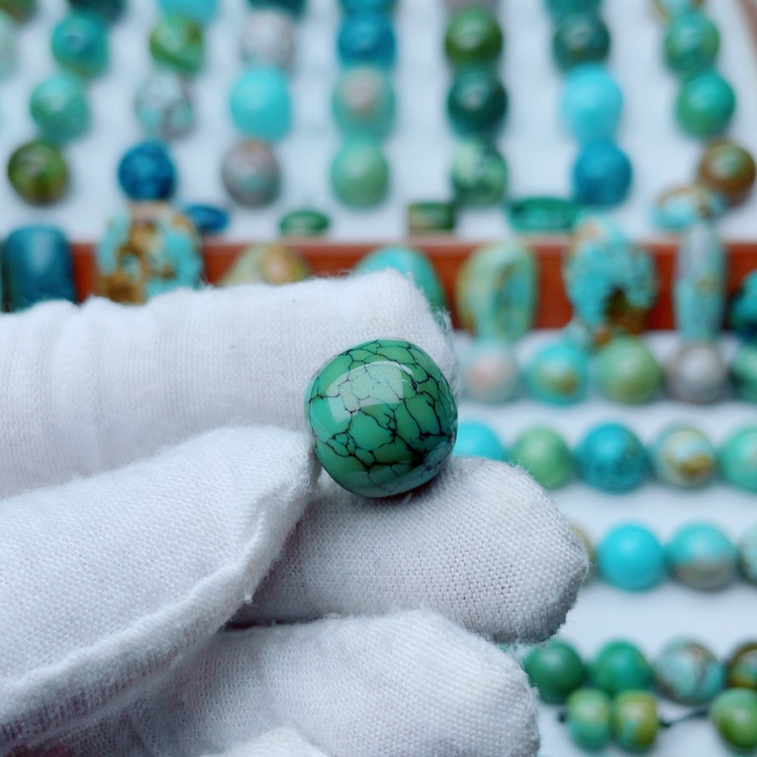 未镶嵌绿松石珠宝奇石