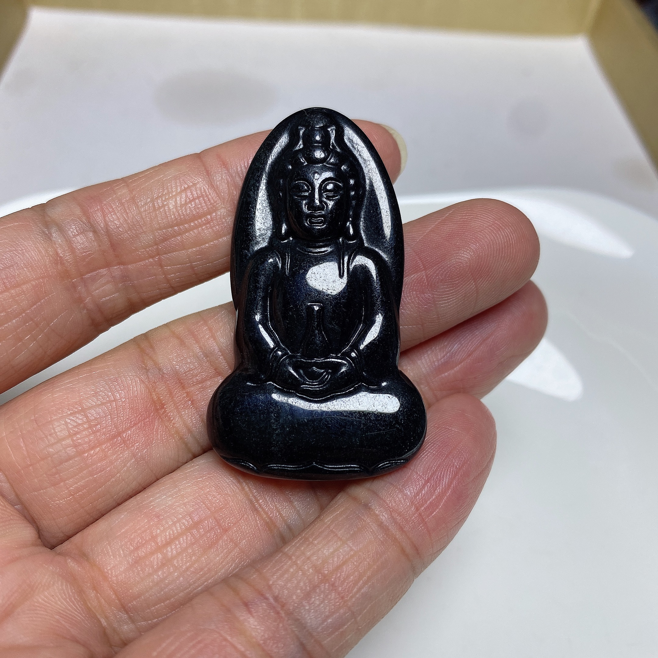 天然翡翠A货素衣观音立体雕刻黑油亮精雕挂件吊坠男士