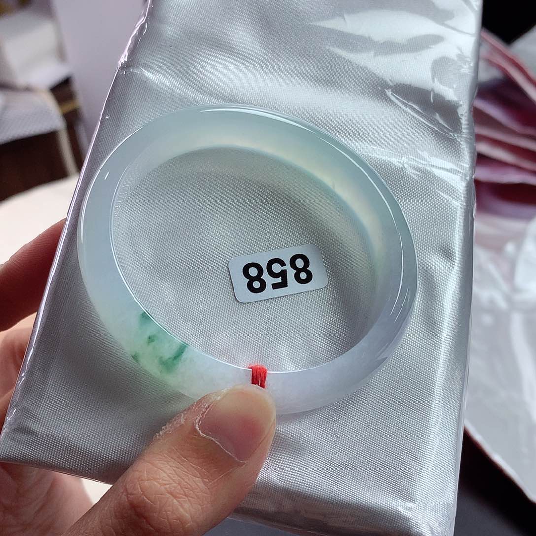 翡翠手镯未镶嵌暖*_56圈贵妃