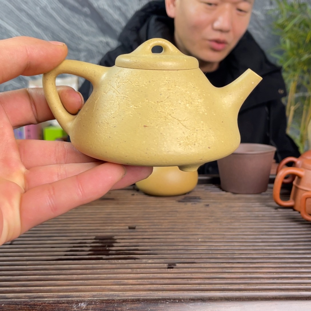 紫砂茶壶大水潭本绿子冶石瓢
