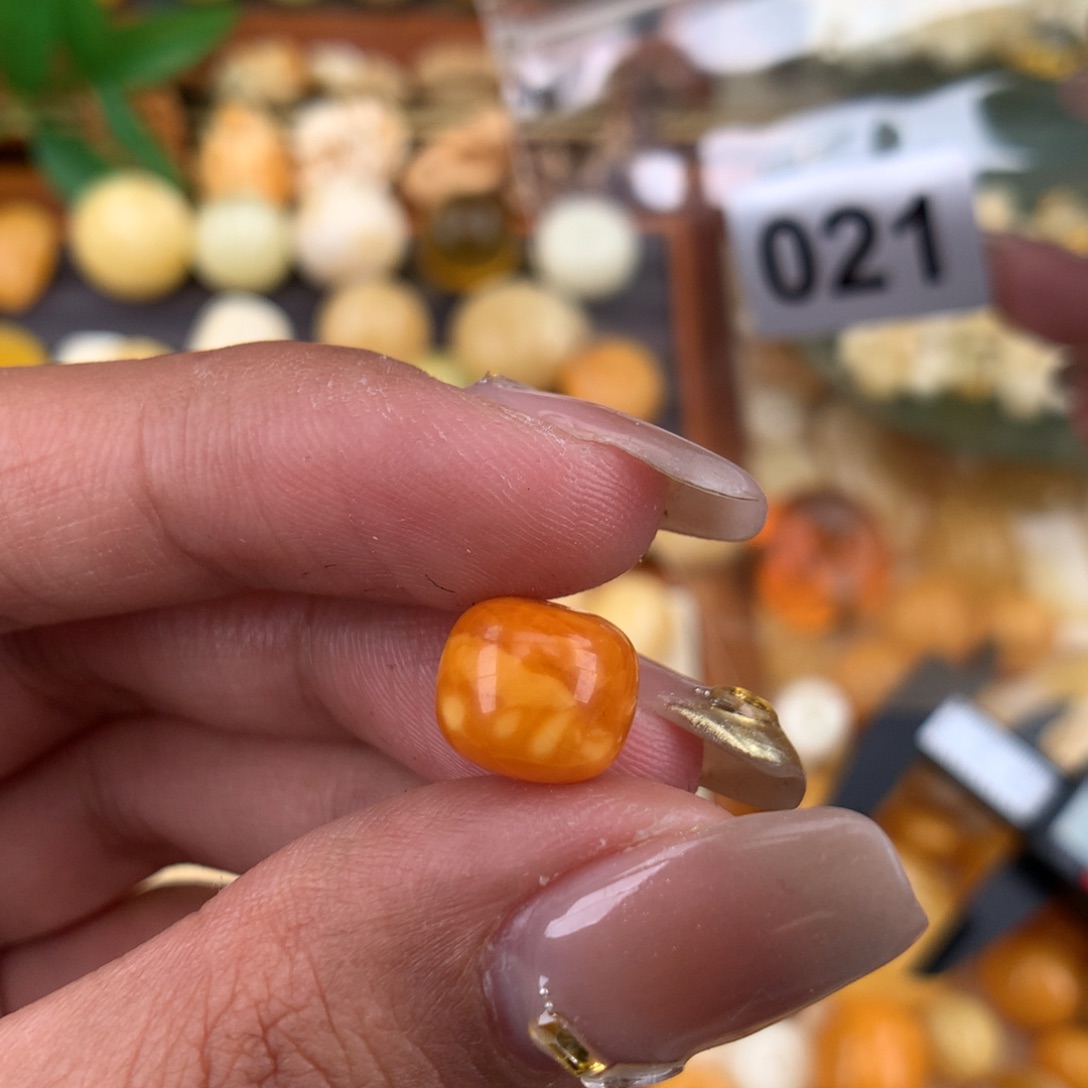 琥珀珠宝奇石未镶嵌1.0