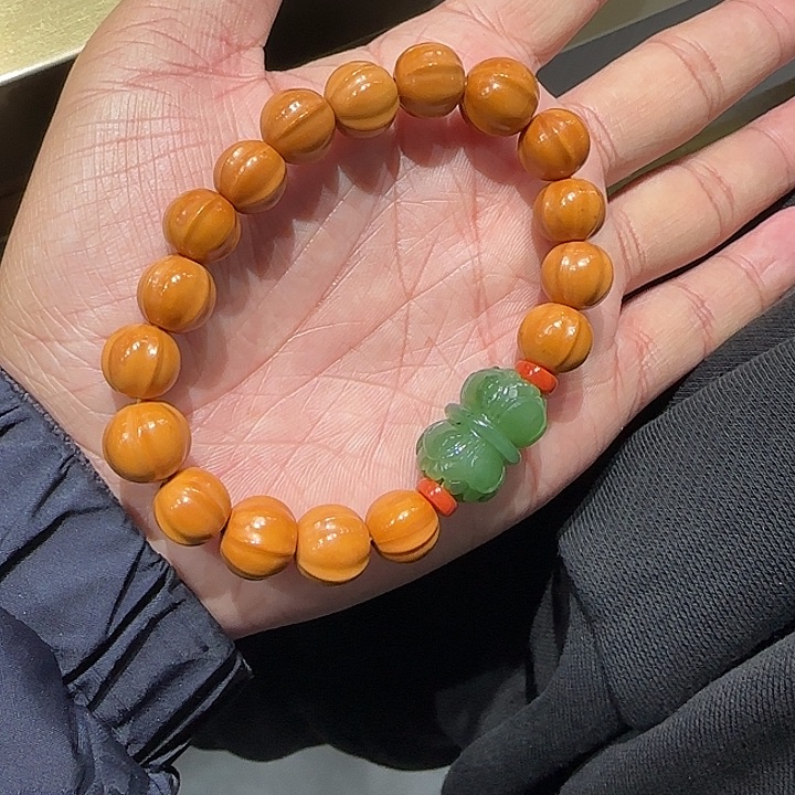 和田玉（碧玉）未镶嵌颈饰