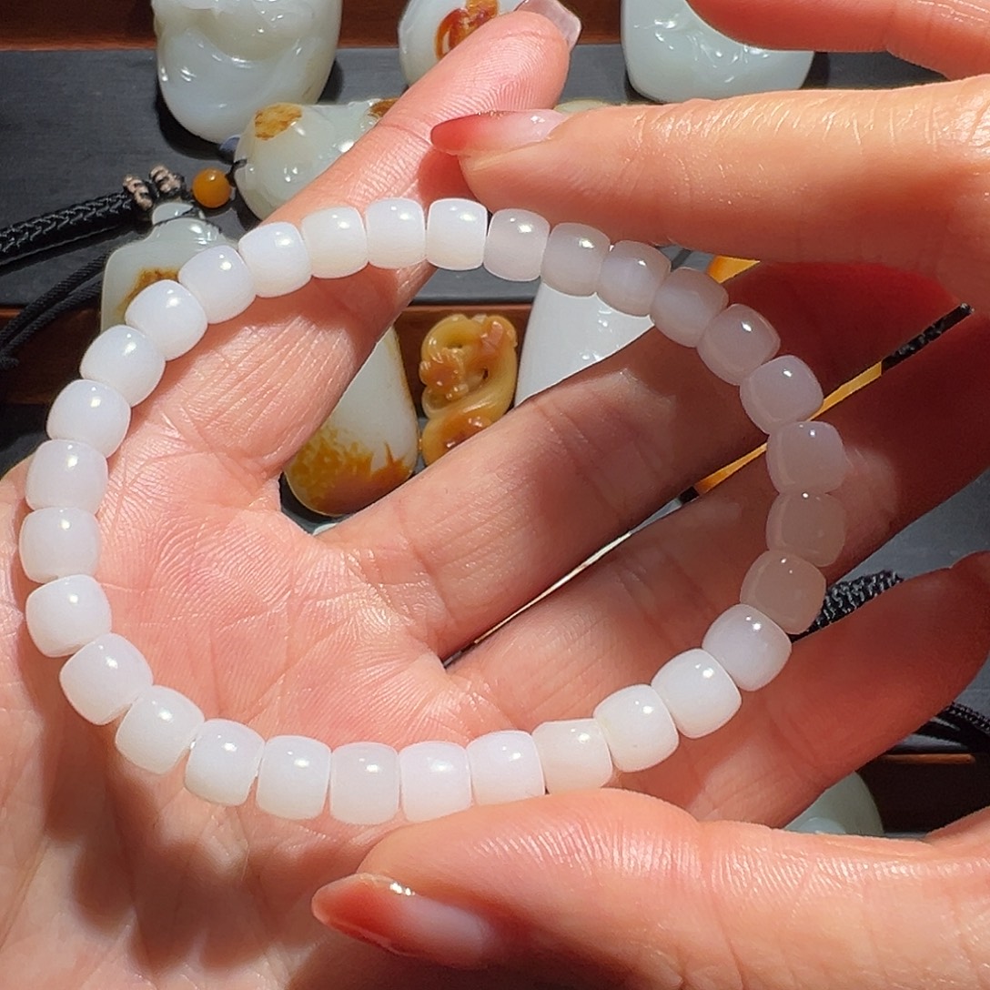 和田玉未镶嵌手串