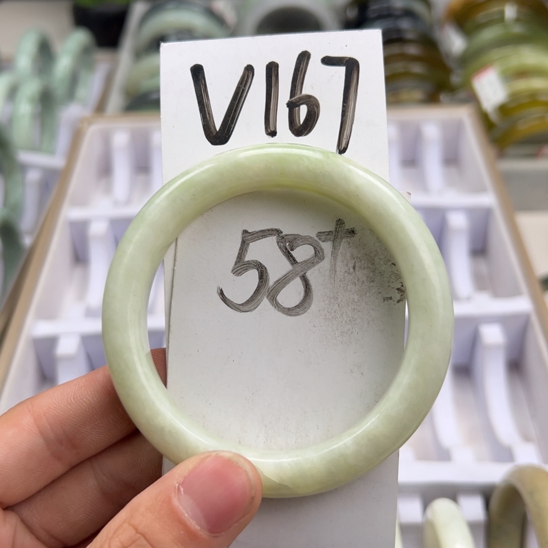 岫玉手镯未镶嵌天然岫玉微瑕