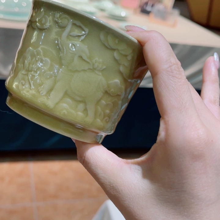 青瓷哈哈哈哈哈哈给哈