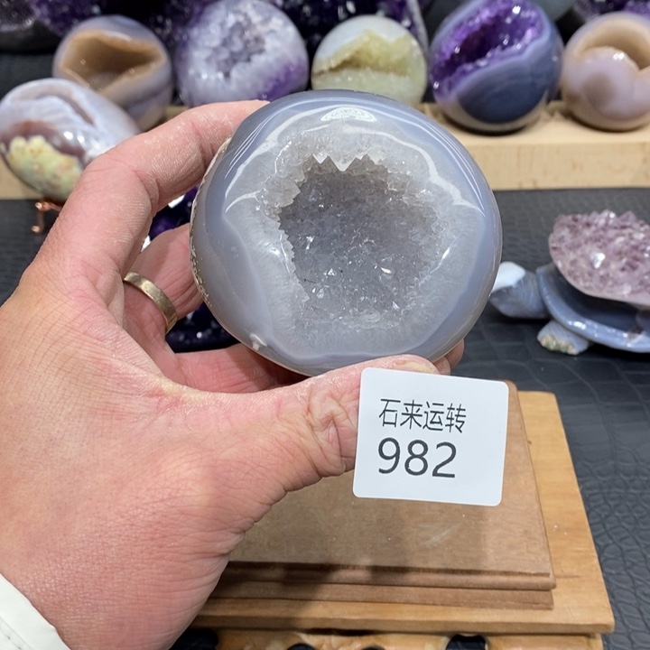 紫晶未镶嵌大型摆件（非配饰）