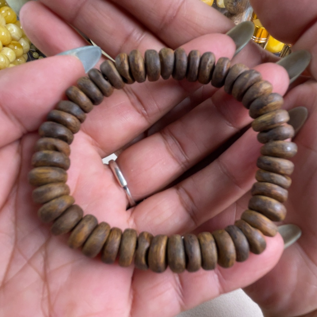 手串沉香木随型手串