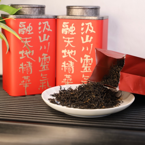 宜兴红茶（汤色红艳透亮，香气浓郁，送礼佳品礼品两罐装有手提袋）