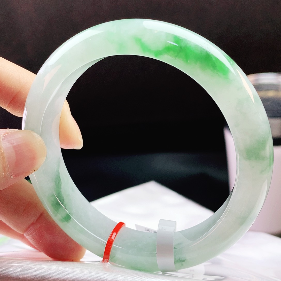 未镶嵌手镯翡翠60轮胎冰阳绿