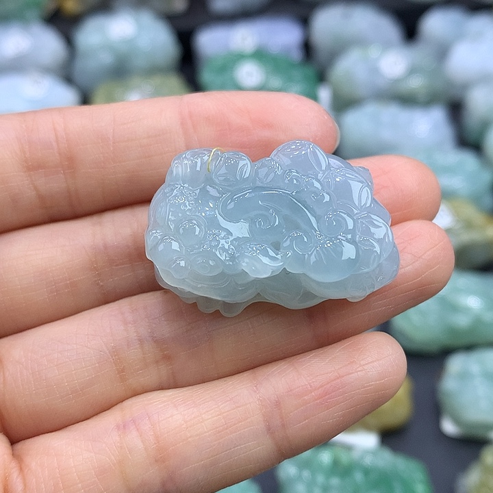 翡翠未镶嵌颈饰天然缅甸翡翠A货貔貅吊坠