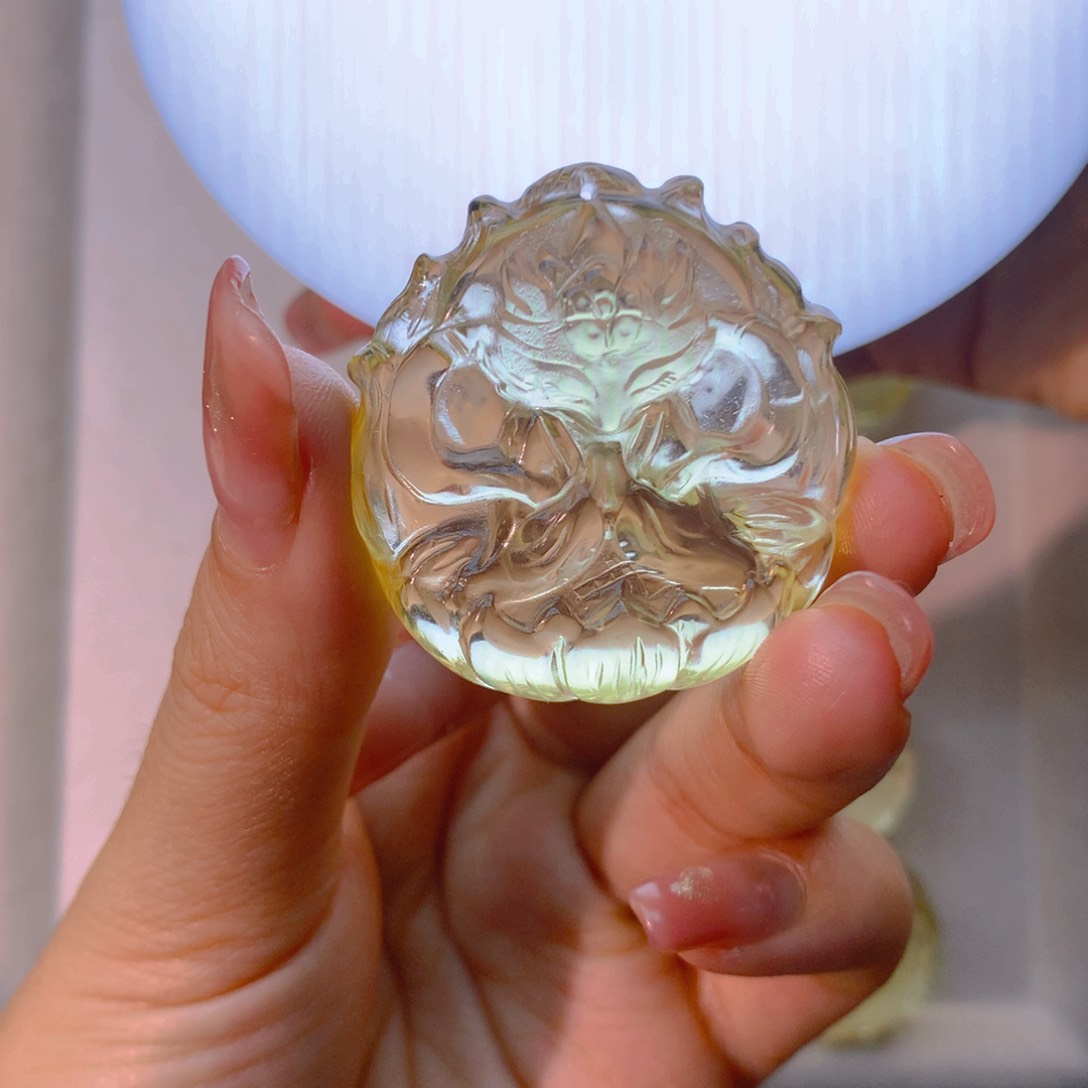 水晶吊坠(不含链)未镶嵌一***呀