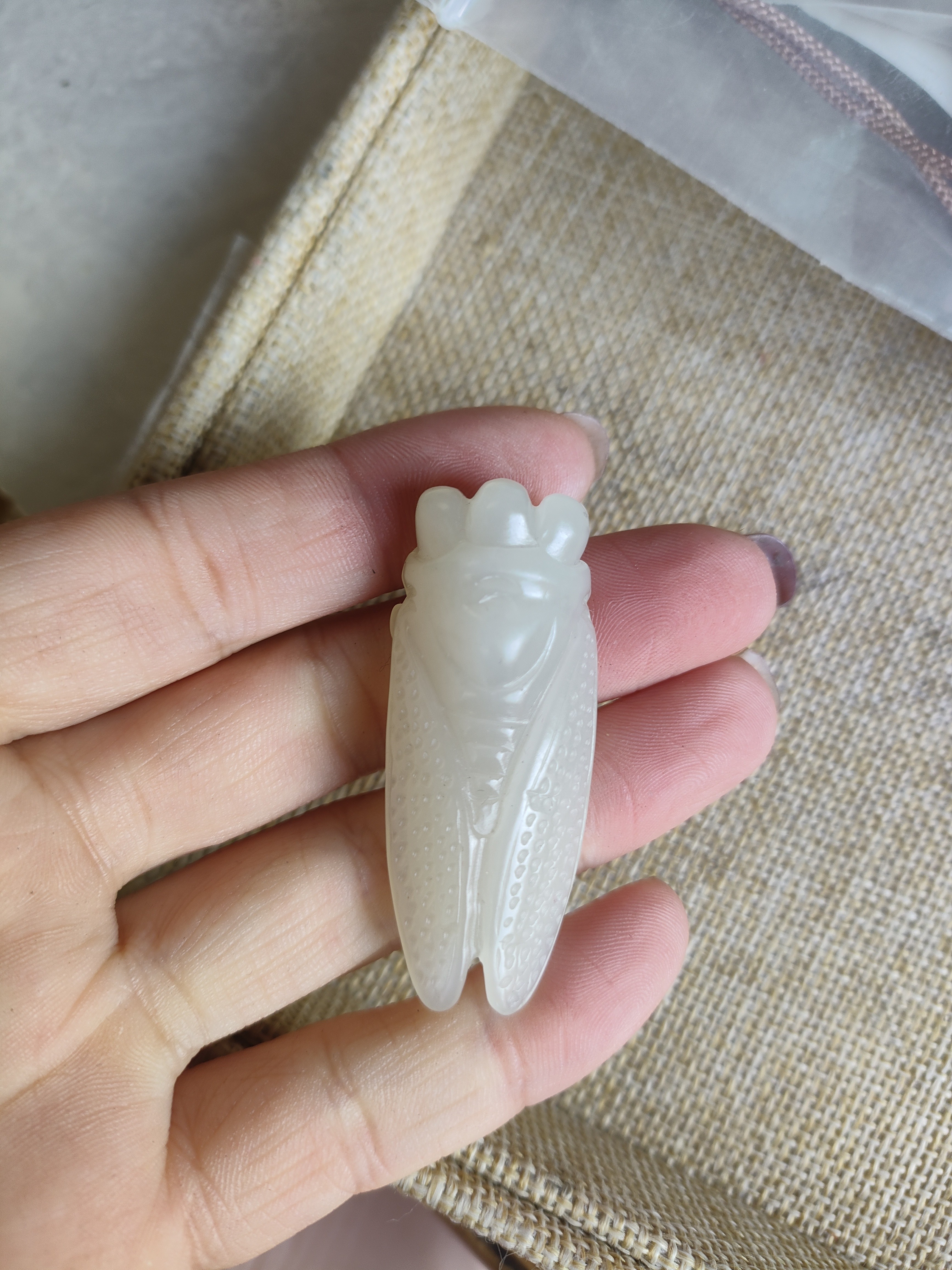 天然和田玉一鸣惊人吊坠